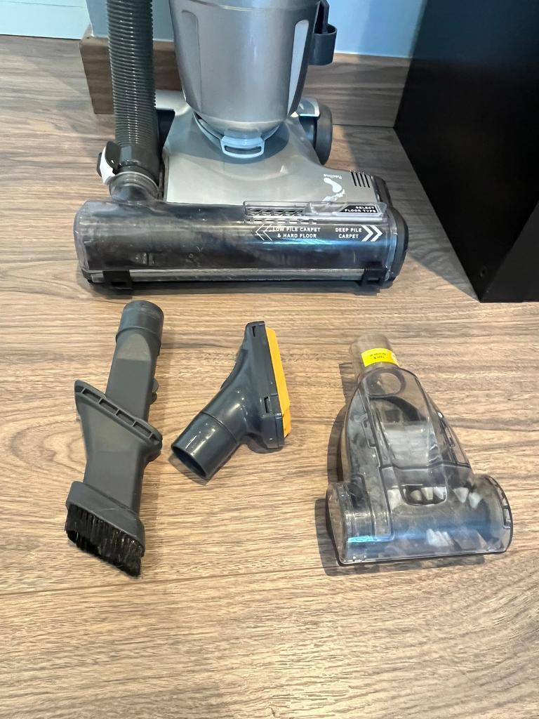 Vax Vacuum Cleaner w/ 3 attachments 